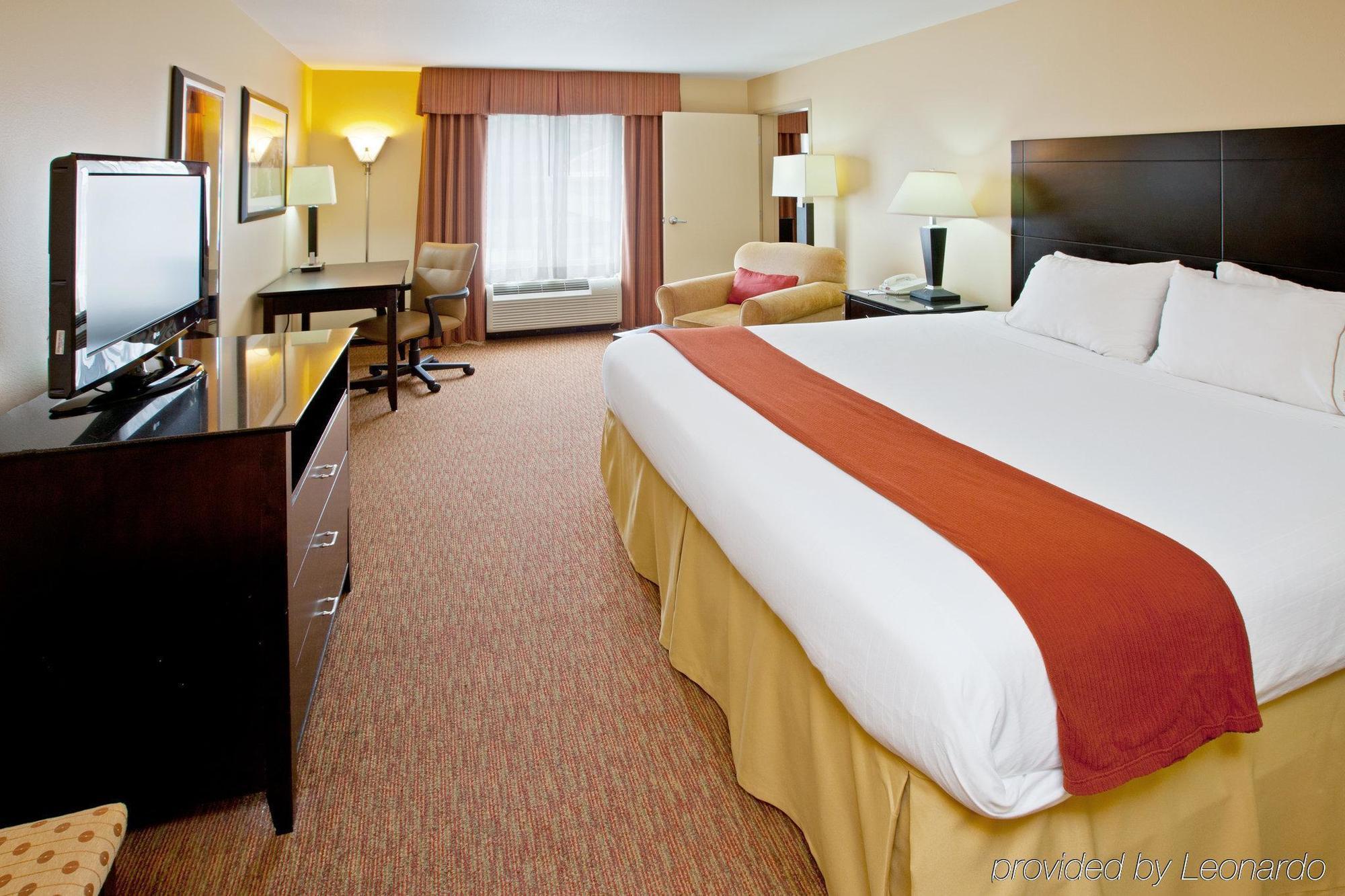 Holiday Inn Express & Suites Schererville By Ihg Oda fotoğraf