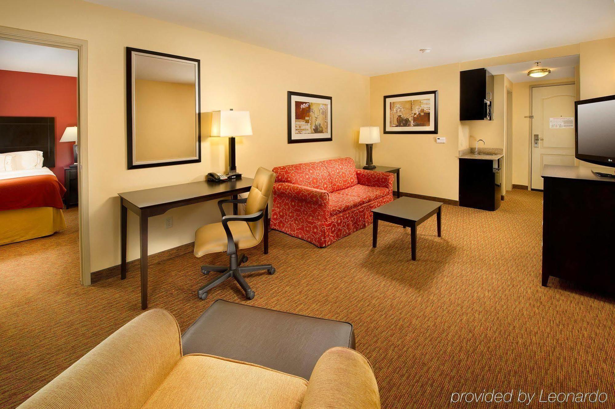 Holiday Inn Express & Suites Schererville By Ihg Dış mekan fotoğraf